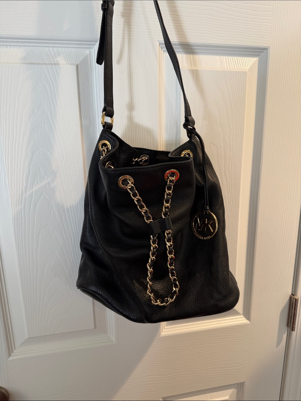 Michael Kors Black Leather Chain-Detail Shoulder Bag
